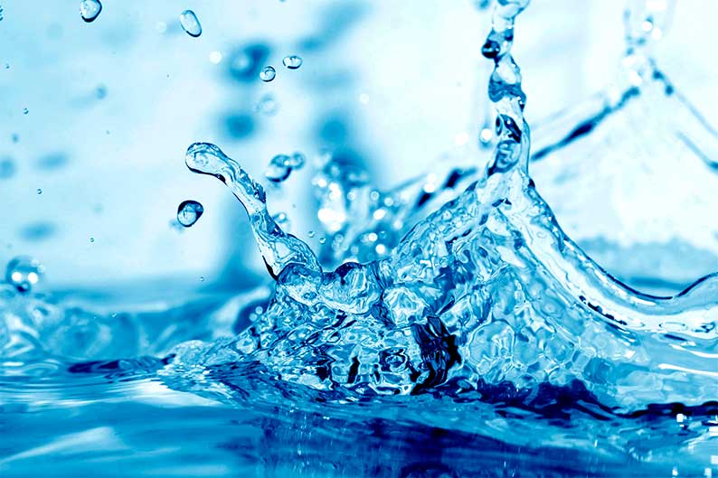 Lucas-Torres exige a Page la eliminación del Canon del Agua, una decisión “política, recaudatoria e injusta” que golpea a la región