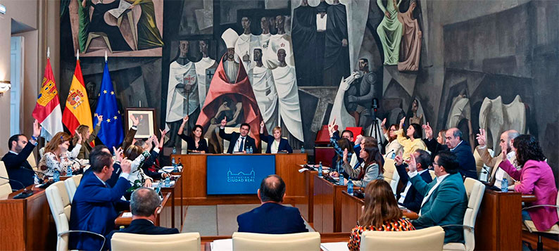 El Pleno aprueba por unanimidad solicitar a la Junta una moratoria de al menos cinco años en el cobro a los ayuntamientos del canon por pérdidas de agua