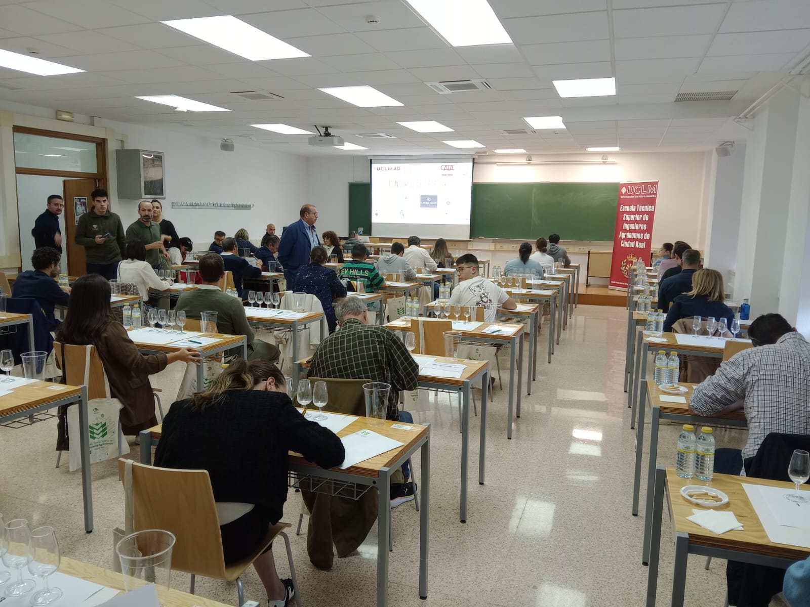 La Liga CATA WINE CLM celebra con éxito sus concursos de catadores de vino en UCLM y Jumilla