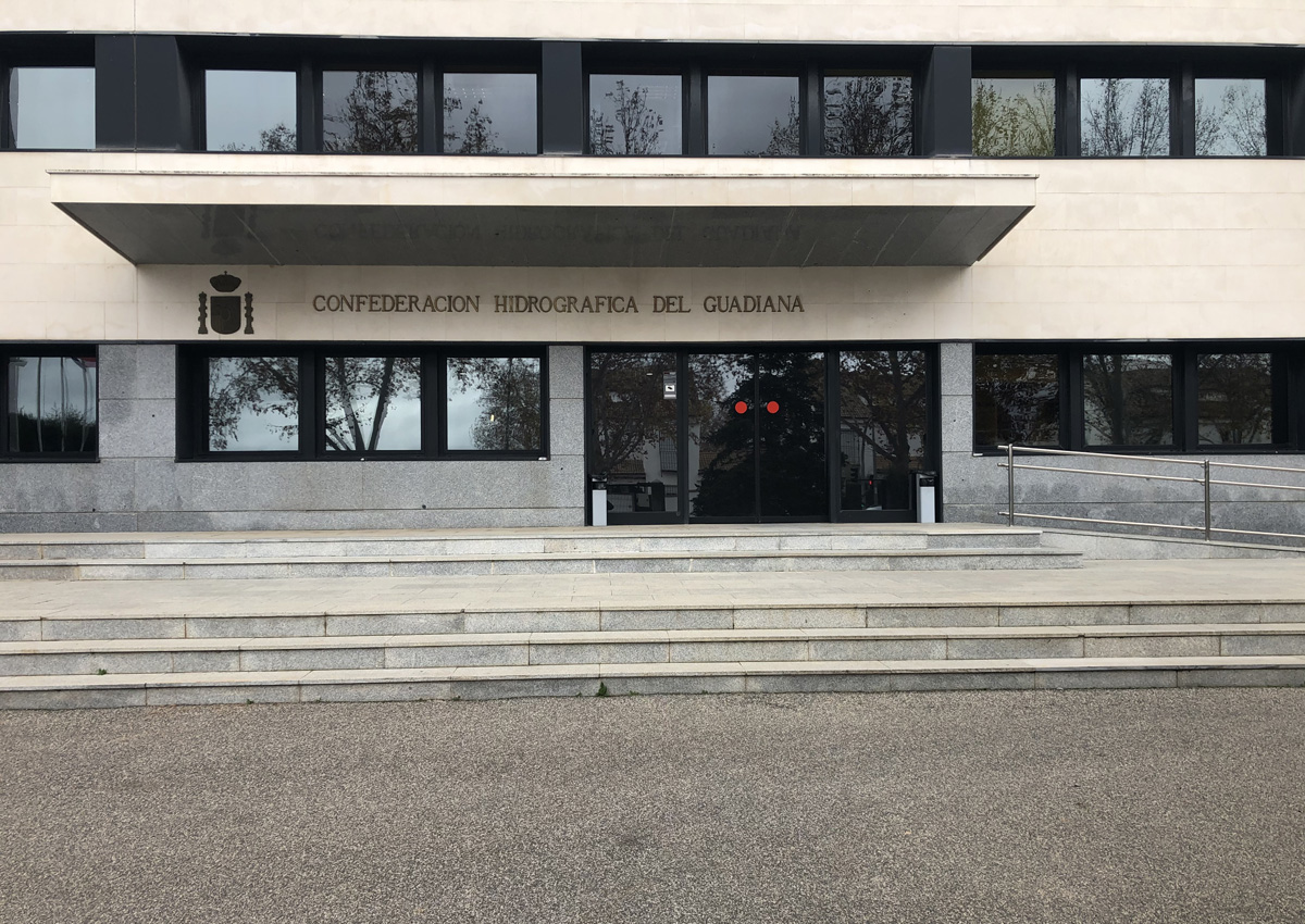 La Asociación de Industrias Vitivinícolas Europeas lamenta que la Confederación del Guadiana destine el importe de las sanciones a regantes a su presupuesto   