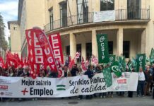 UGT, CCOO y CSIF se concentran en Castilla-La Mancha para exigir más empleo y más salario en la Función Pública