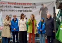 Cristina Maestre pide al PP que apoye el bloqueo del fondo único y ha acusado a la Comisión de dividir a los agricultores