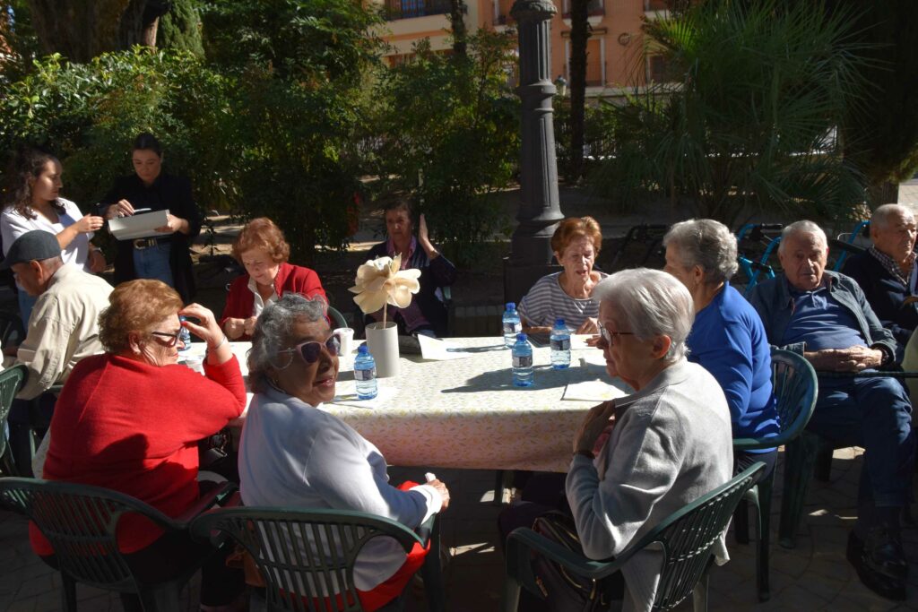 dia personas sin edad ceres 09