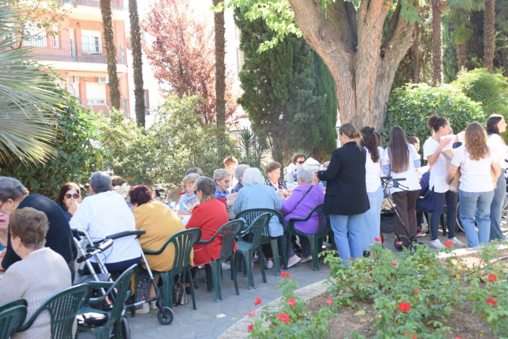 dia personas sin edad ceres 15