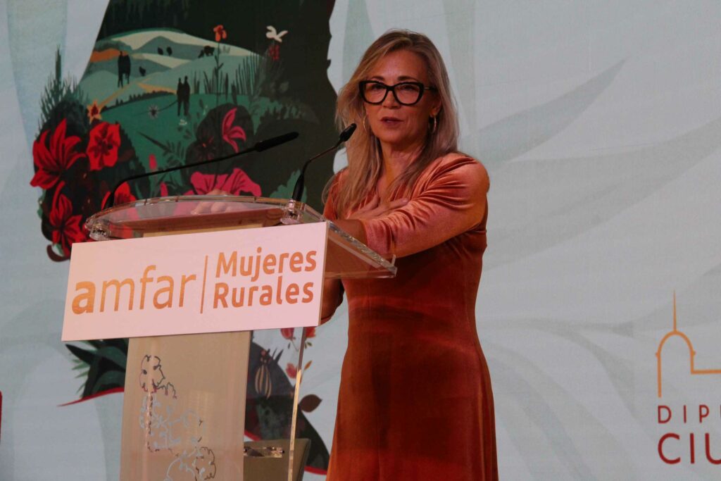 e futuro campo mujer rural