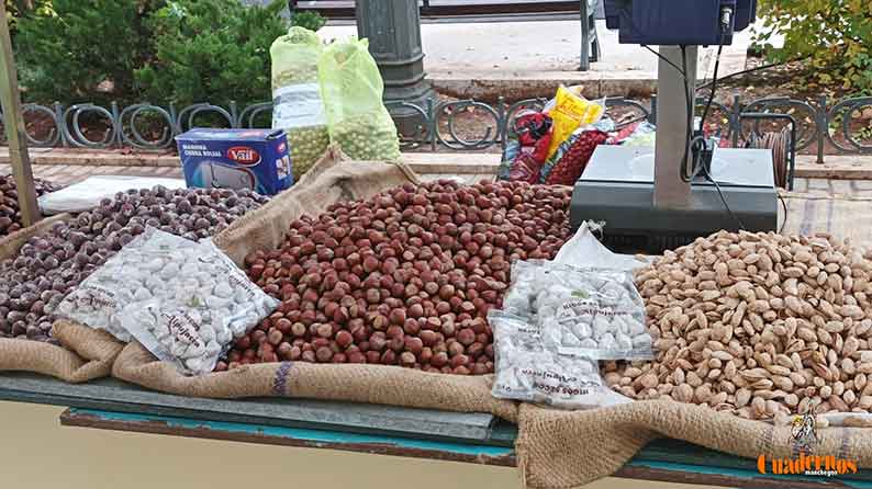 El Mercadillo de Los Santos en Tomelloso: un encuentro de tradición y sabores únicos