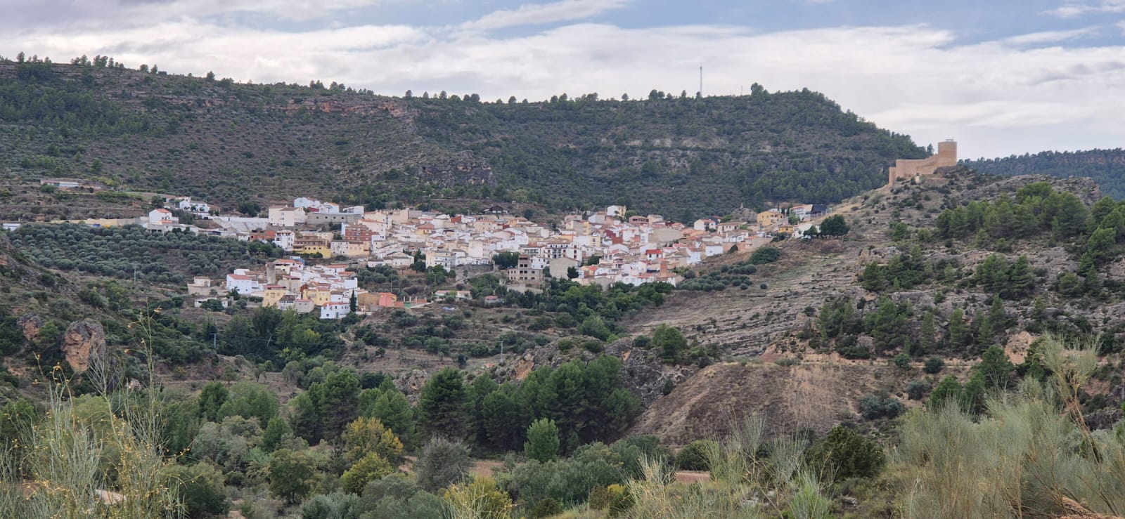 Nace en Enguídanos una agrupación de la España vaciada para reactivar la vida social, económica y vecinal del municipio