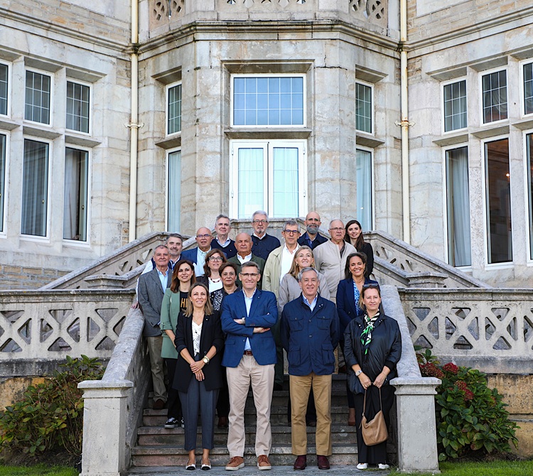 El Consejo Rector de Eurocaja Rural se reúne en Santander reforzando su implicación con Cantabria