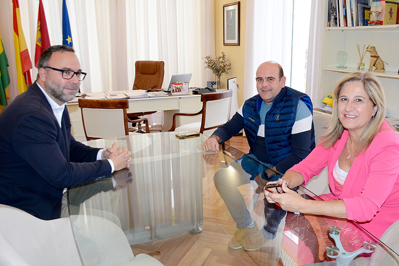 La Hermandad San Isidro se muestra receptiva ante el proyecto de la futura planta de biometano en Tomelloso
