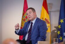 García-Page avanza que la Junta aplicará herramientas de Inteligencia Artificial para agilizar trámites administrativos a partir de enero de 2026