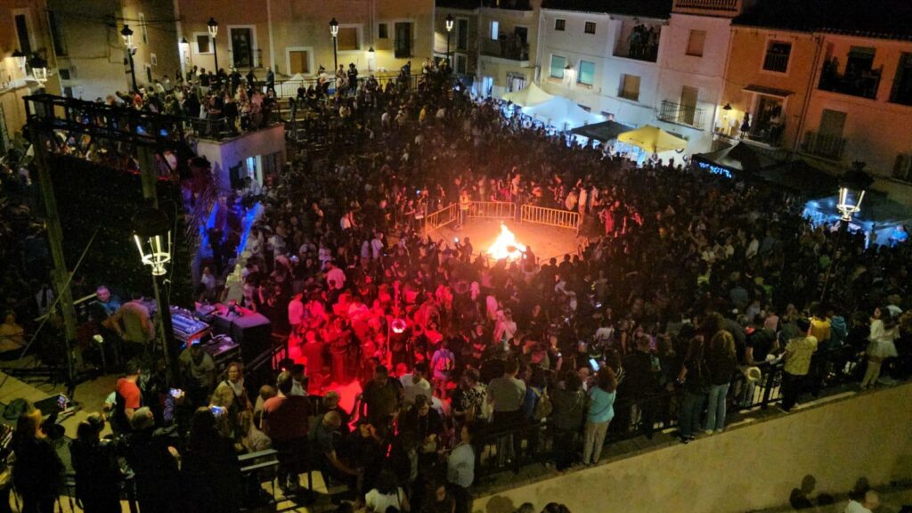 Liétor se convierte en el epicentro mágico de España con un multitudinario Encuentro Nacional de Brujas 2 lietoreventobruja 3