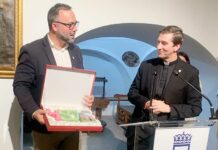 La Parroquia de la Asunción muestra su patrimonio religioso en la Posada de los Portales con motivo del 450 aniversario del templo