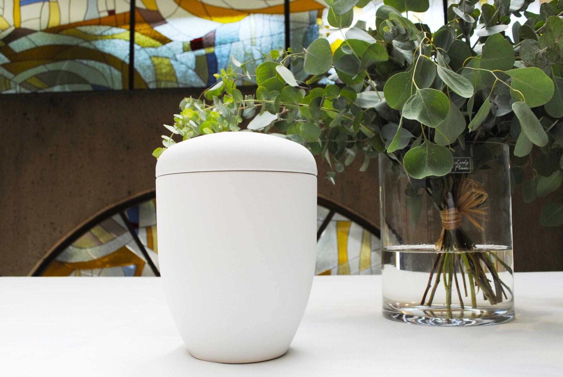 La incineración supera por primera vez a la inhumación en España según Pazy