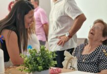 Castilla-La Mancha destina más de 17 millones de euros de ayuda a los municipios para reforzar la atención a las personas mayores