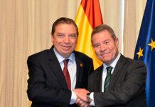 El ministro Planas y el presidente castellanomanchego García-Page defienden una PAC con fondos suficientes para hacer frente a los retos del sector agrario