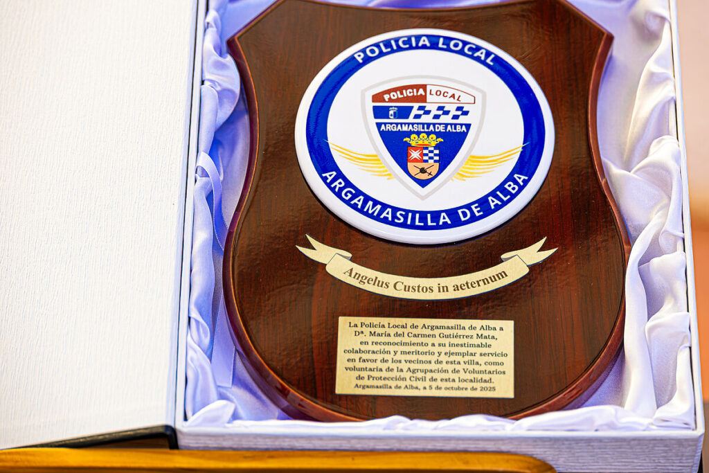 reconocimienktos dos policias locales 12