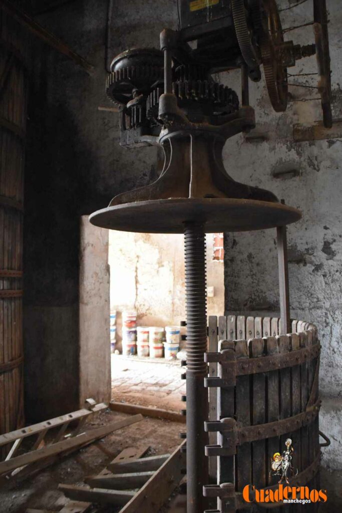 reencuentro con la vitivinicultura manchega gracias a primitivo cabezas y angel bernao 074