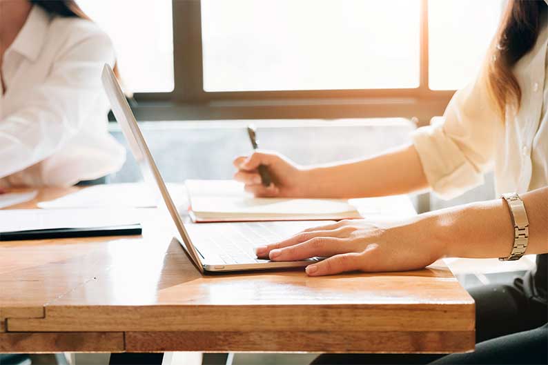 UGT valora que Castilla-La Mancha haya alcanzado la cifra más alta de ocupación pero pide medidas que frenen el desempleo femenino y de larga duración