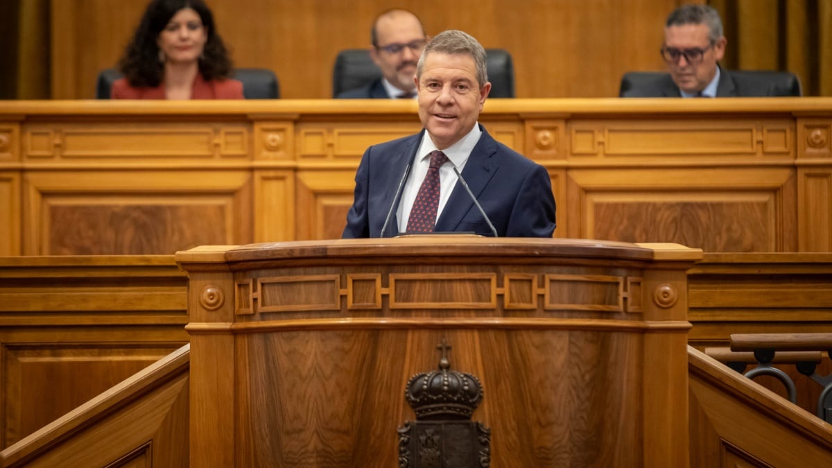 El vademécum García-Page se basa en buscar consensos políticos, en la lealtad a la Constitución y en la “honestidad en el bolsillo y en la palabra”