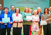 Valverde se muestra orgulloso tras la firma del convenio con AFAMMER para asesoramiento a mujeres víctimas de violencia de género en el medio rural