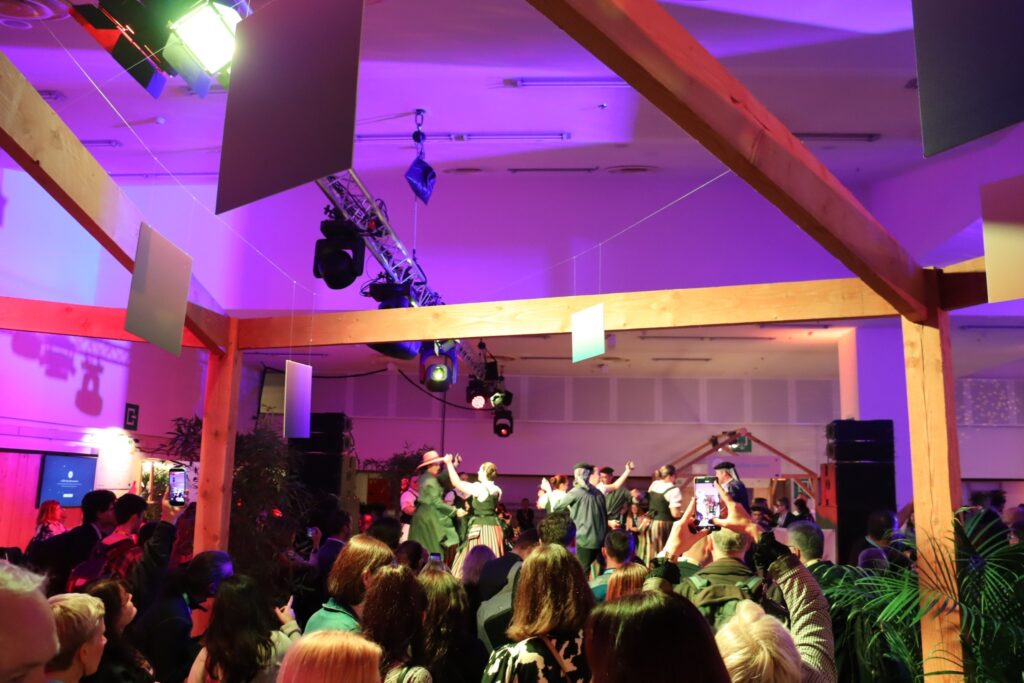 El grupo folclórico ‘Virgen de las Viñas’ de Tomelloso lleva el mejor folclore de Castilla-La Mancha a la Semana Europea de las Regiones