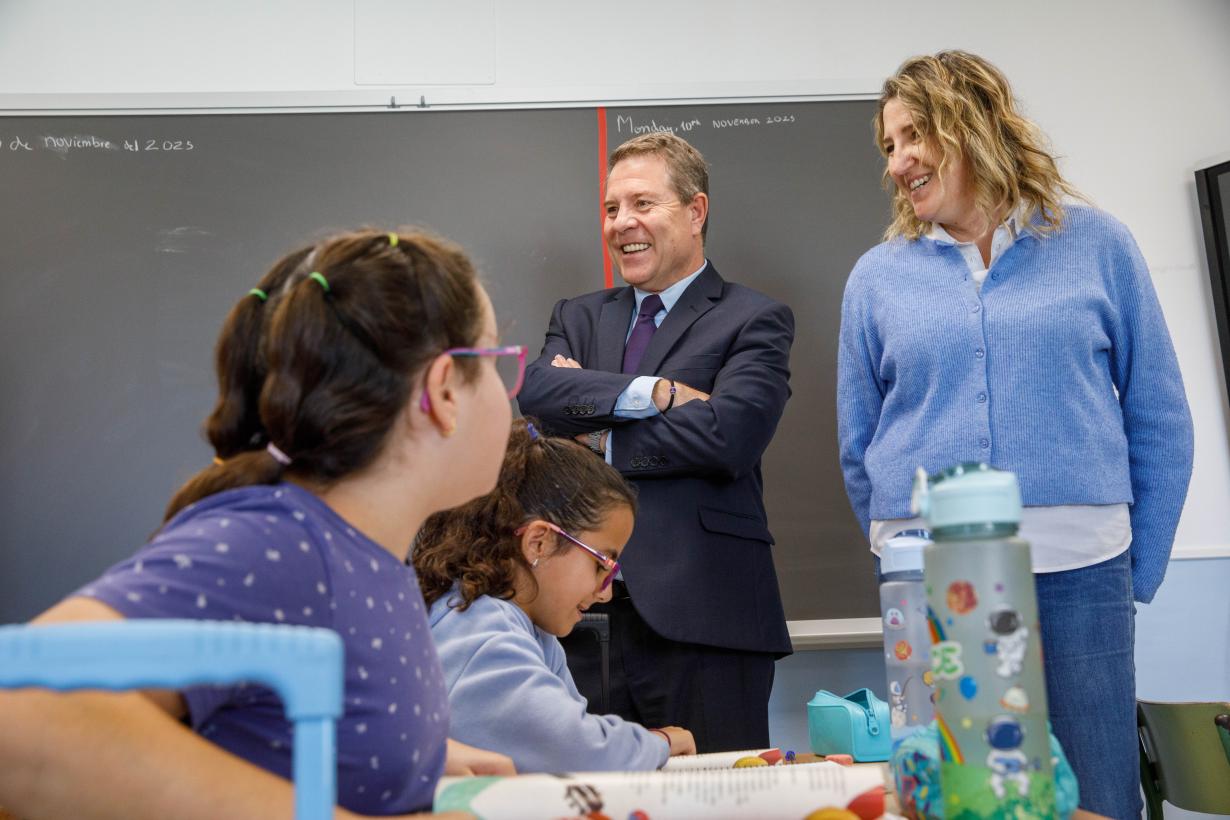 La Junta publicará antes de finalizar el mes la convocatoria para estancias formativas del profesorado de FP en empresas y centros