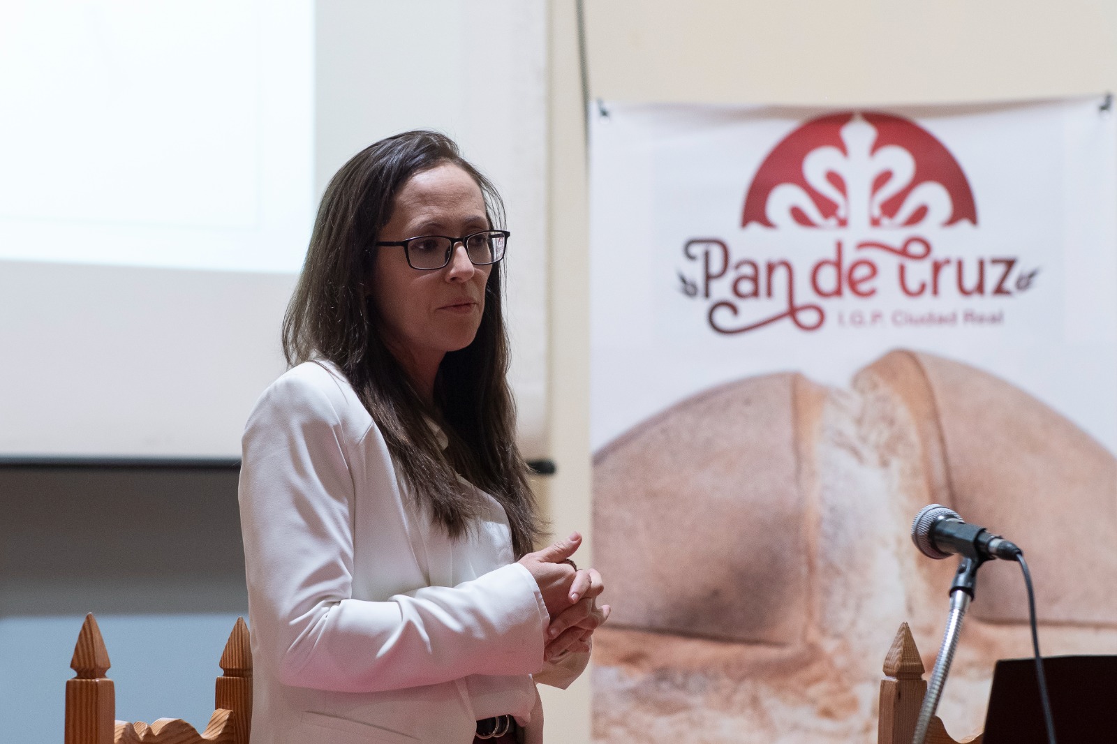 Afexppan impulsa la promoción de la IGP Pan de Cruz con el primero de sus encuentros comarcales en La Solana