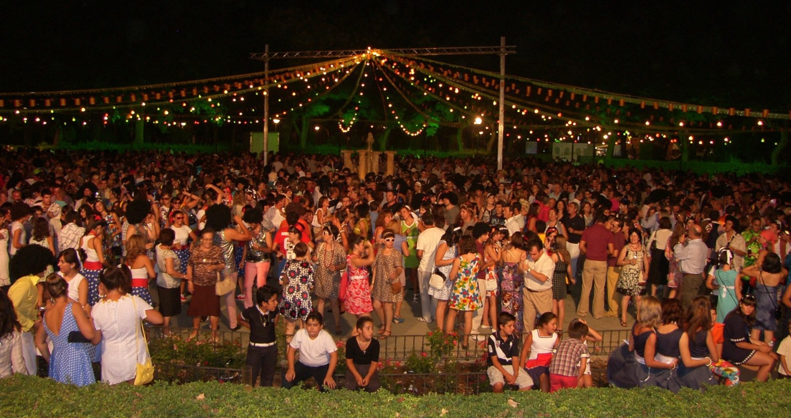 La Peña los Canuthi presenta en Benidorm “El Mayor Guateque del Mundo”