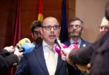 Bellido valora como “una gran victoria” la mayoría “abrumadora” del Congreso en la toma de posesión del nuevo Estatuto de Autonomía