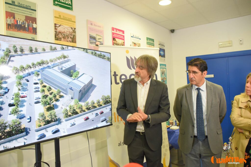 caballero visita itecam tomelloso 18