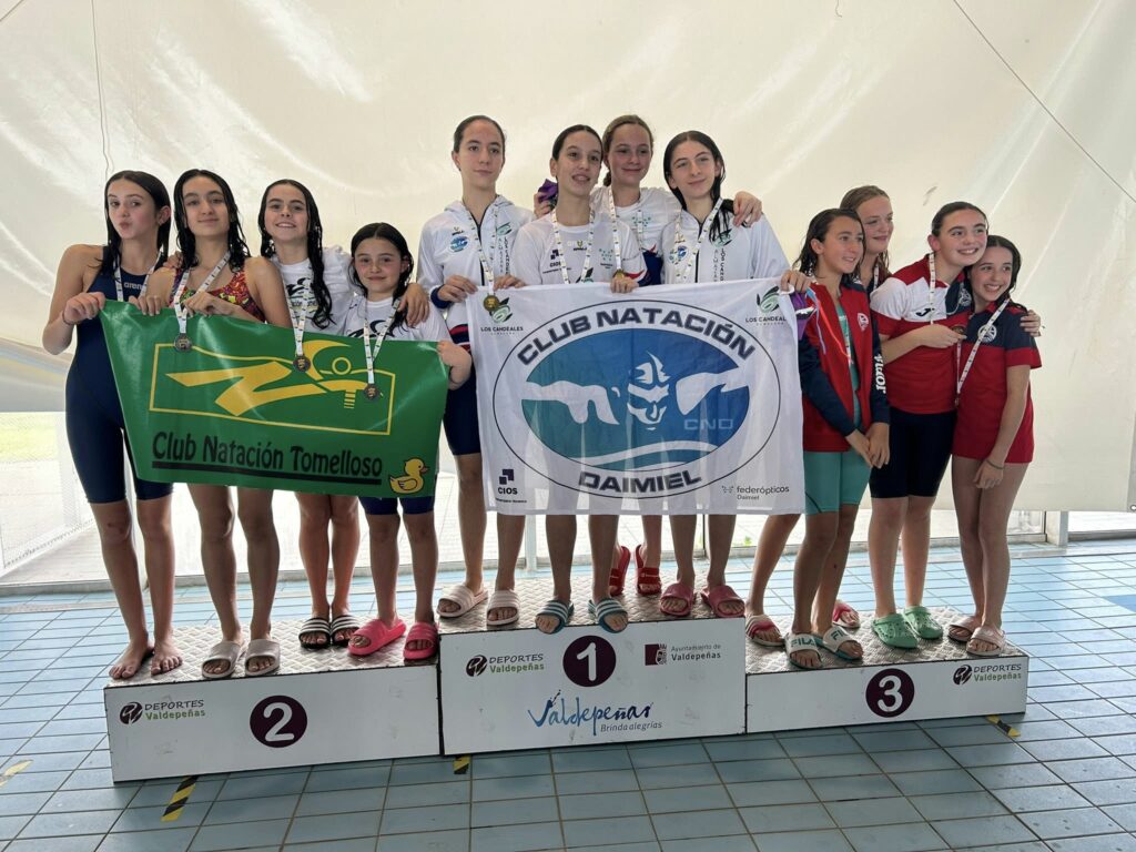 campeones provinciales natacion tomelloso 12