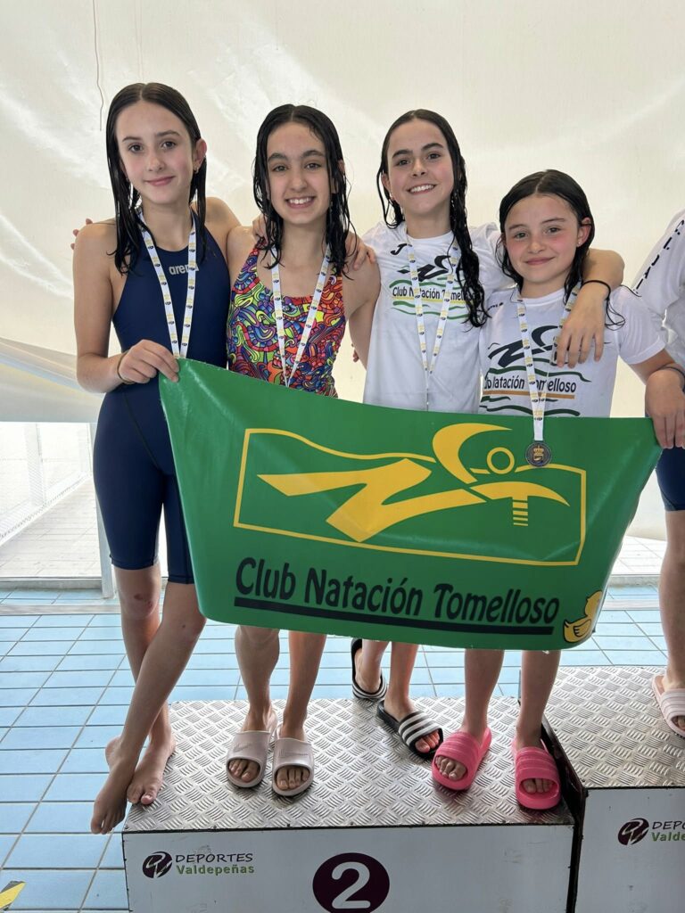 campeones provinciales natacion tomelloso 13