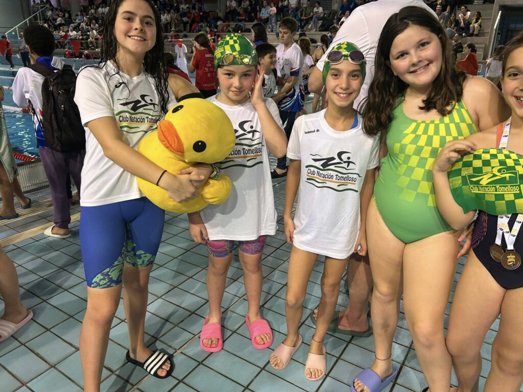 campeones provinciales natacion tomelloso 8