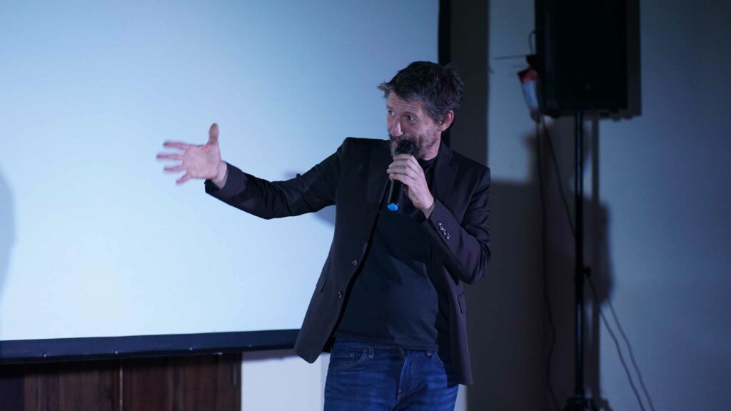 El largometraje "Cariñena, vino del mar", protegoniza la cuarta jornada del Festival de Cine Español Emergente 17 carinena vino del mar 05