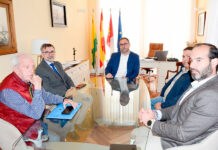 El alcalde se reúne con el Casino Tomelloso dentro de la ronda informativa sobre la planta de biometano