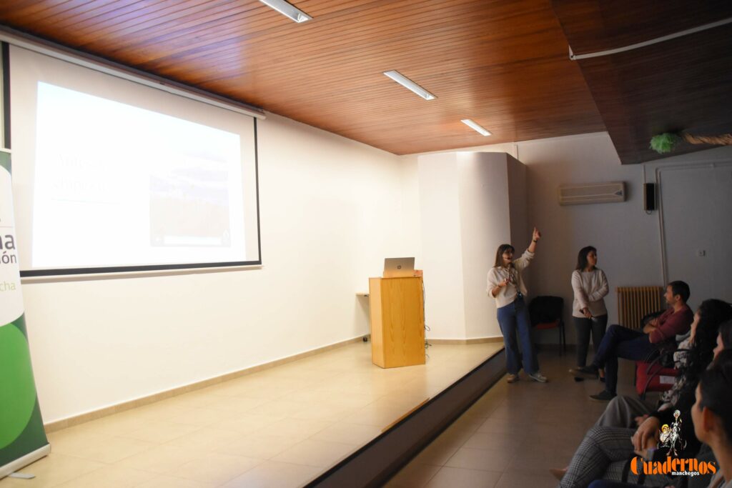 Tomelloso acoge una charla sobre TEA en el marco de la campaña por la inclusión