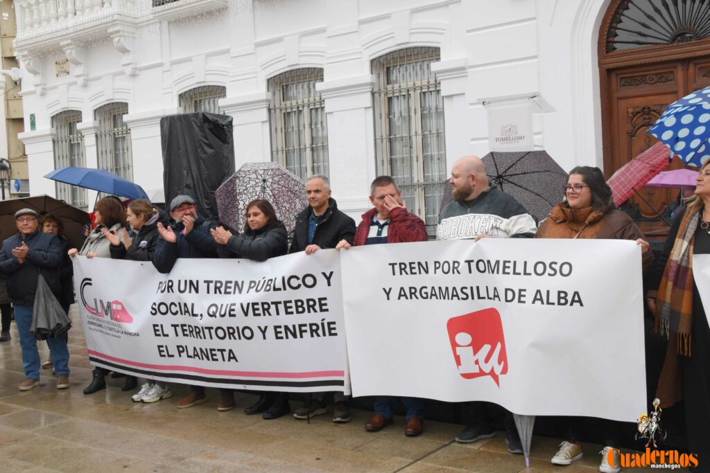 concentracion 30 noviembre tren tomelloso 03