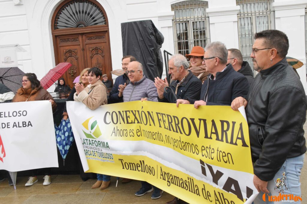 concentracion 30 noviembre tren tomelloso 04