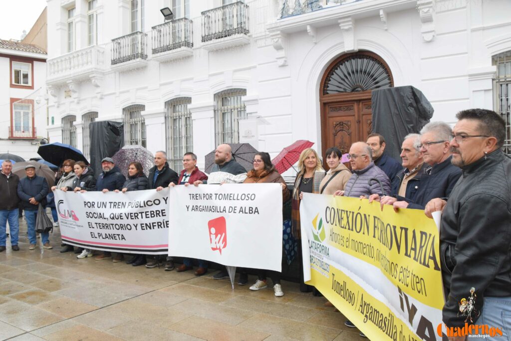 concentracion 30 noviembre tren tomelloso 07