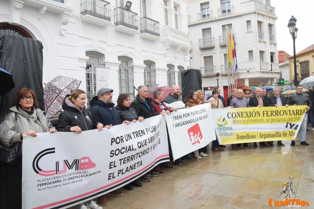 concentracion 30 noviembre tren tomelloso 11
