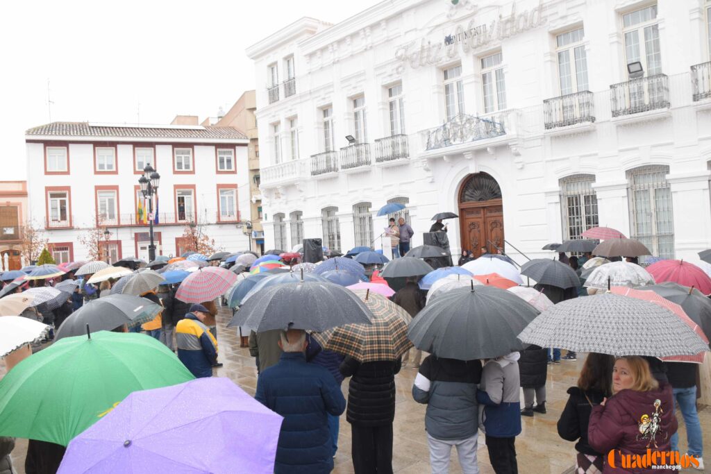 concentracion 30 noviembre tren tomelloso 32