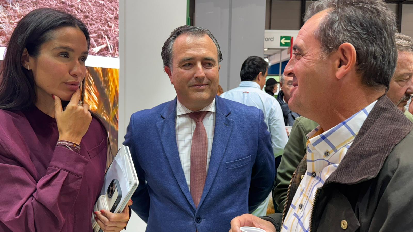 VOX CLM denuncia que PP y PSOE obedecen a Bruselas mientras sólo VOX defiende el campo español 