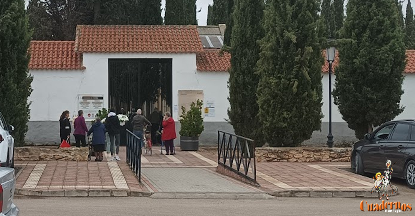 Recuerdo y sabor en Tomelloso: cientos de vecinos honran a sus difuntos y disfrutan del tradicional “puñao”