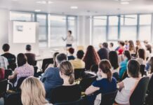 Castilla-La Mancha refuerza su compromiso con la formación del profesorado con 40 convenios universitarios para el curso 2025/2026