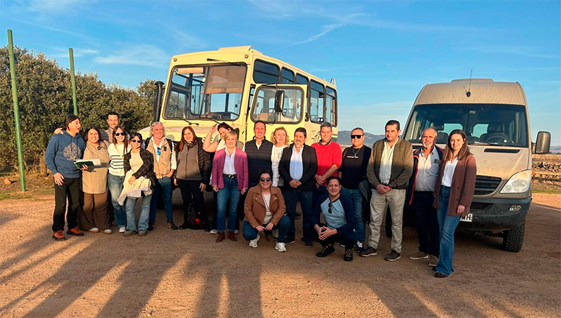 González recibe en Cabañeros a creadores de contenidos y periodistas interesados por conocer y divulgar el Parque Nacional