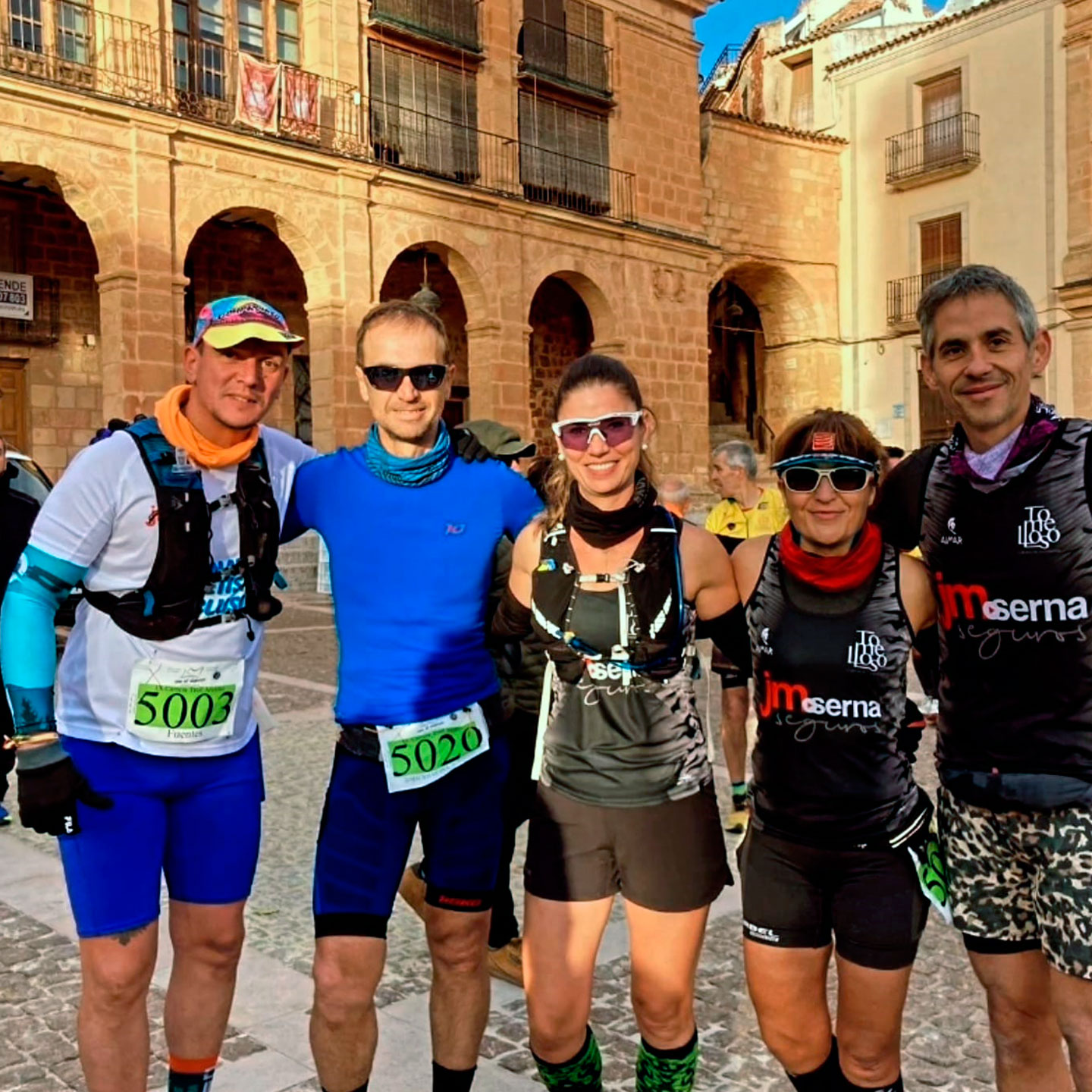 El club JM Serna Seguros brilla en Alcaraz y Tomelloso: un fin de semana épico de trail y duatlón