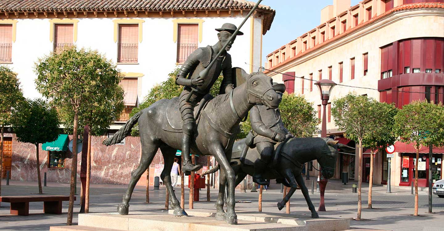 La Sociedad Cervantina de Alcázar presenta en Madrid su iniciativa para declarar el legado de don Quijote y Sancho Panza como Patrimonio Cultural Inmaterial de la Humanidad