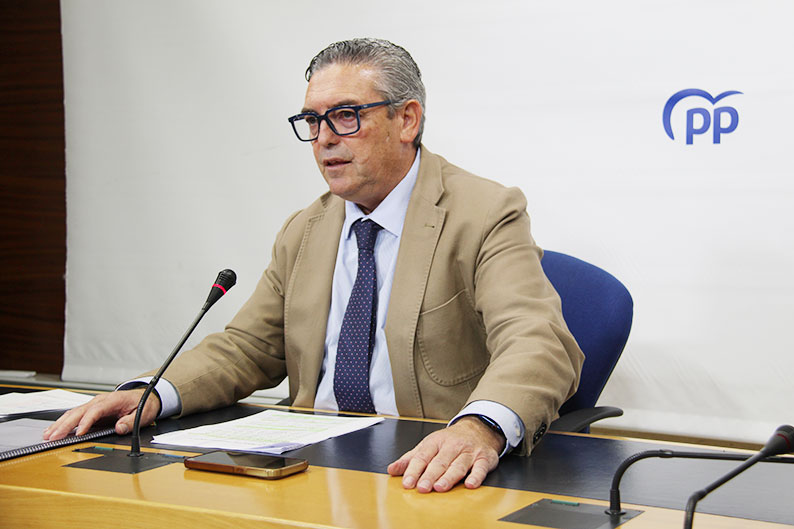 Lucas-Torres destaca que Paco Núñez es la voz del campo de Castilla-La Mancha “porque escucha, porque trabaja y porque defiende lo que otros callan”