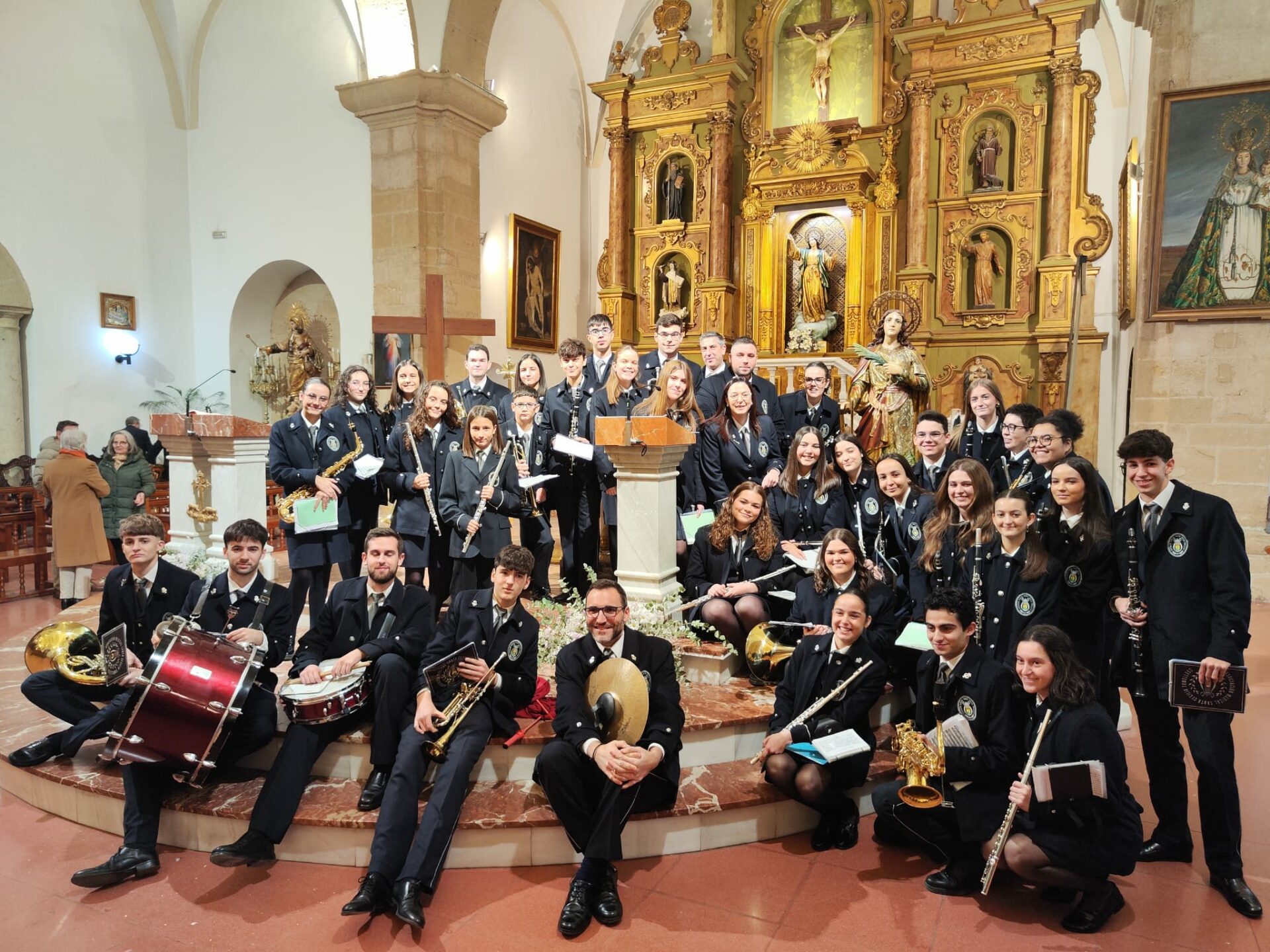 La Parroquia de Ntra. Sra. de la Asunción acoge la fiesta de Santa Cecilia con misa, procesión y ágape comunitario
