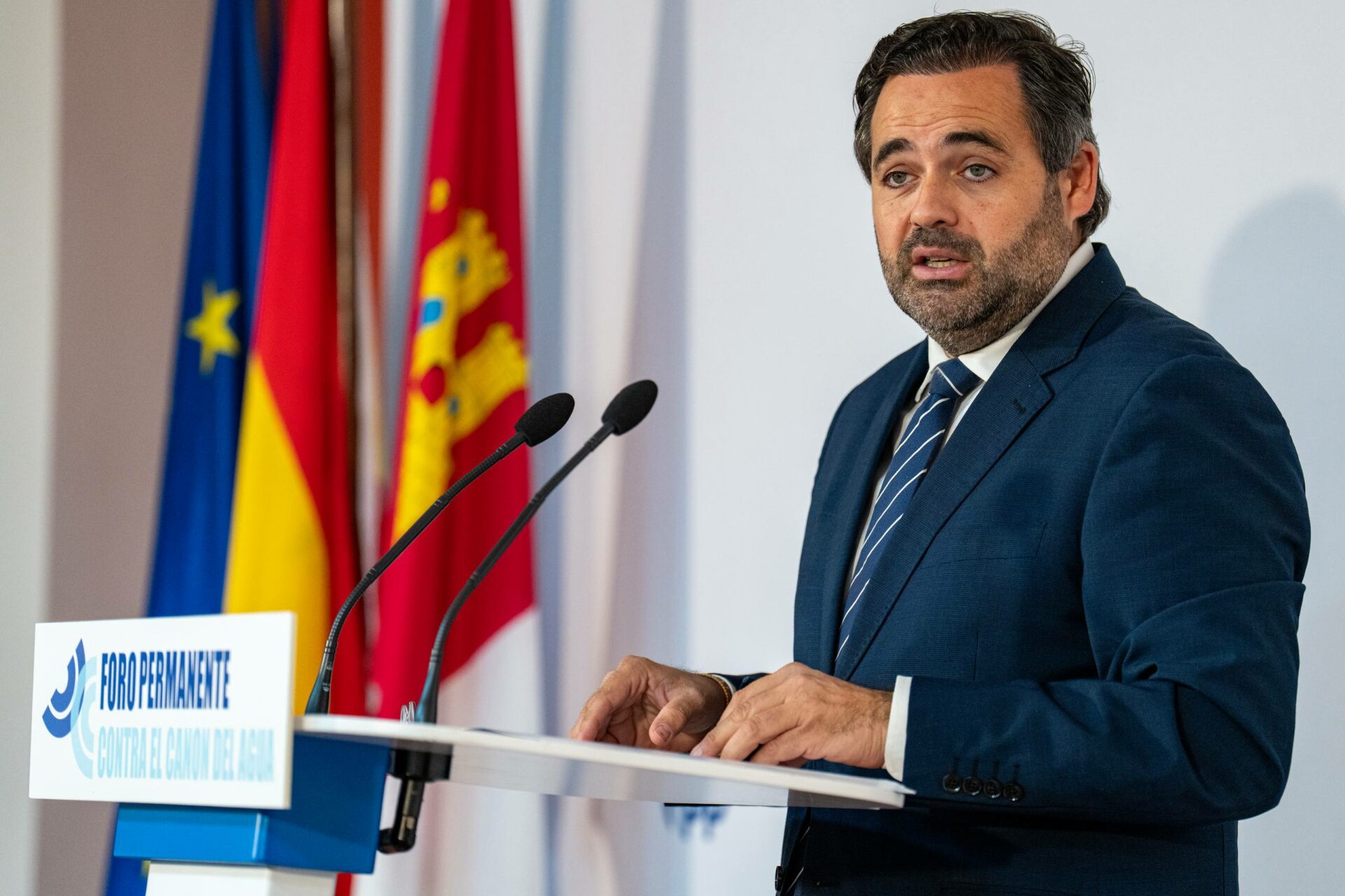 Núñez denuncia el injusto Canon del Agua de Page y se compromete ante los alcaldes a derogarlo en cuanto el PP gobierne la Junta